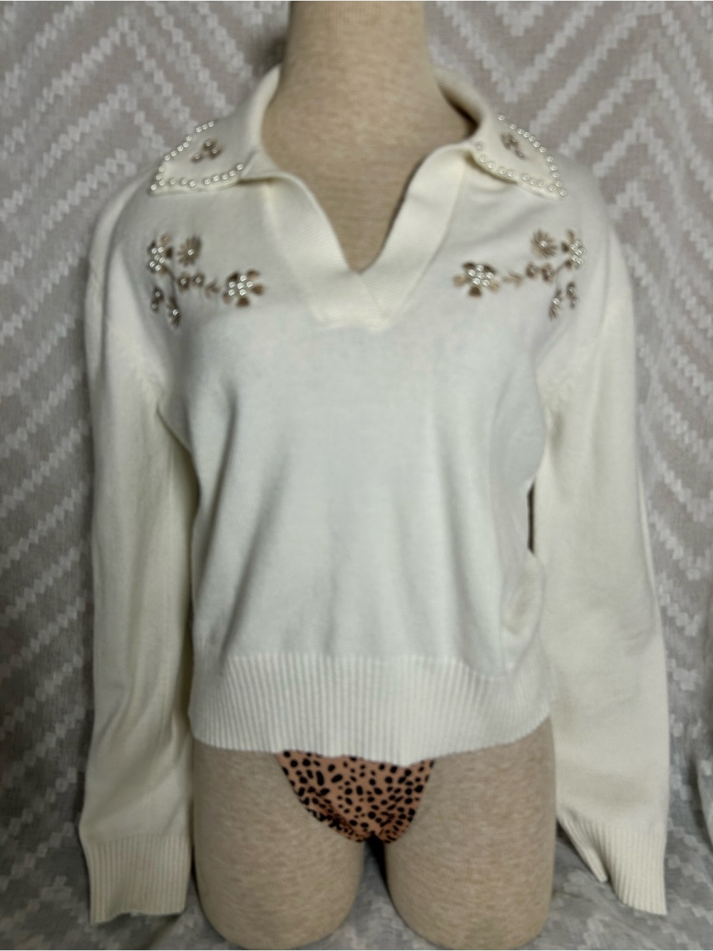 Vintage Pearl-Embellished Cream V-Neck Sweater